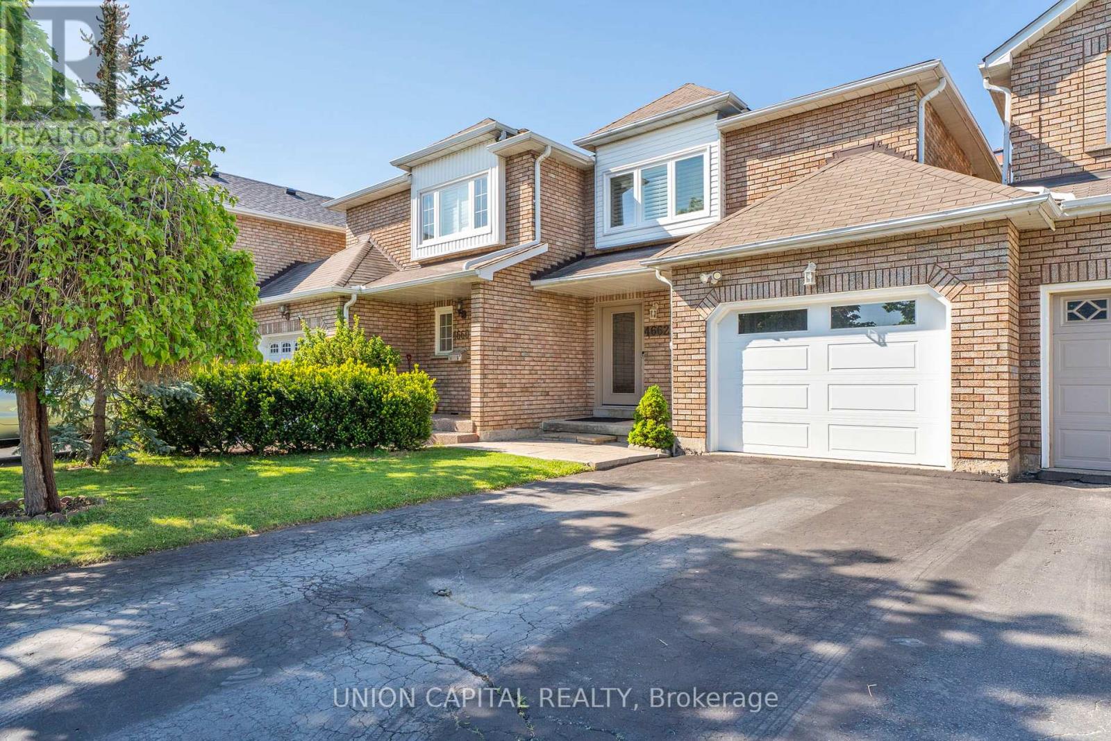 4662 Wayside Court, Mississauga, Ontario  L5V 1G1 - Photo 2 - W13226108
