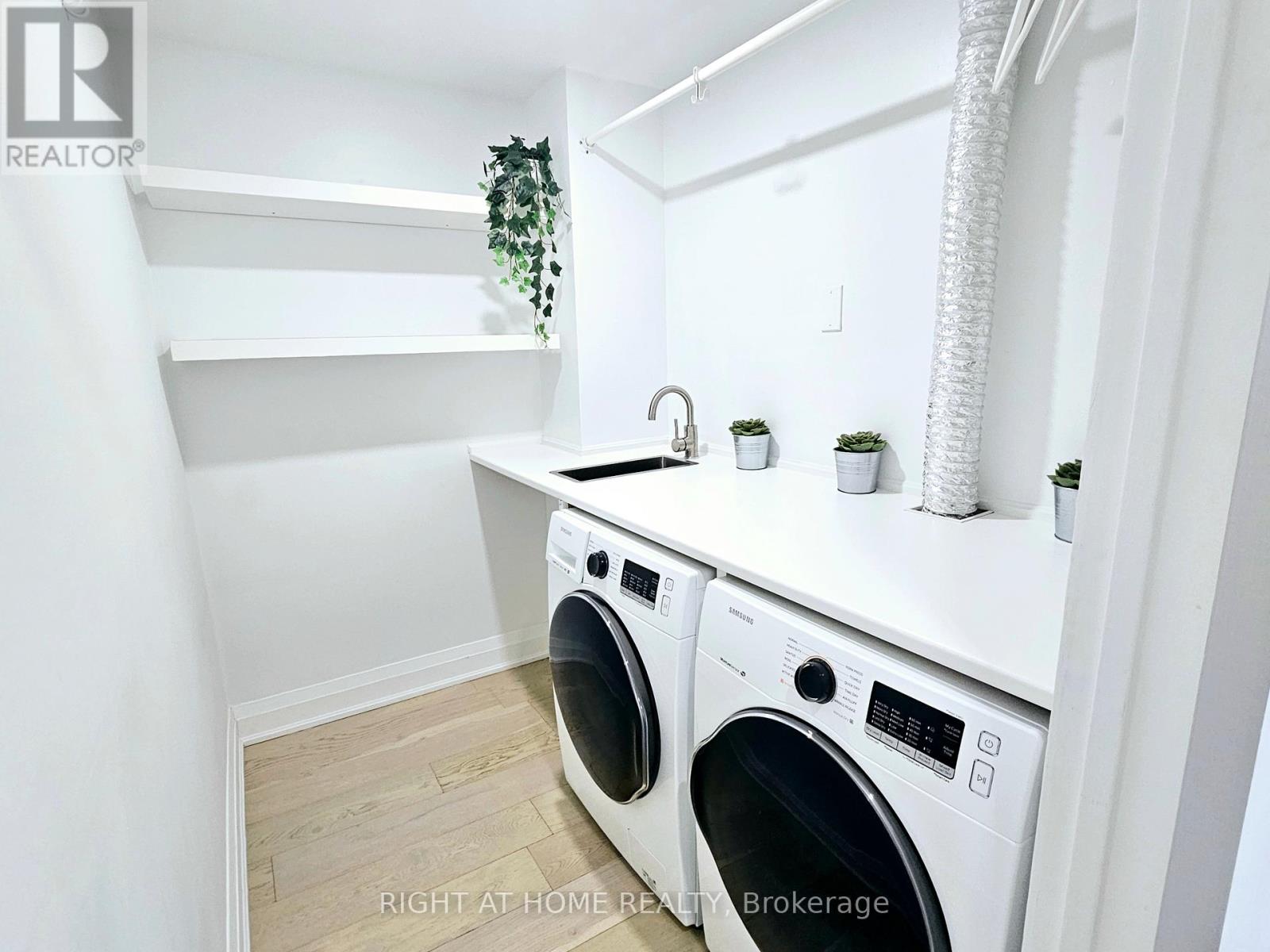 3306 - 65 Harbour Square, Toronto, Ontario  M5J 2L4 - Photo 16 - C13226146