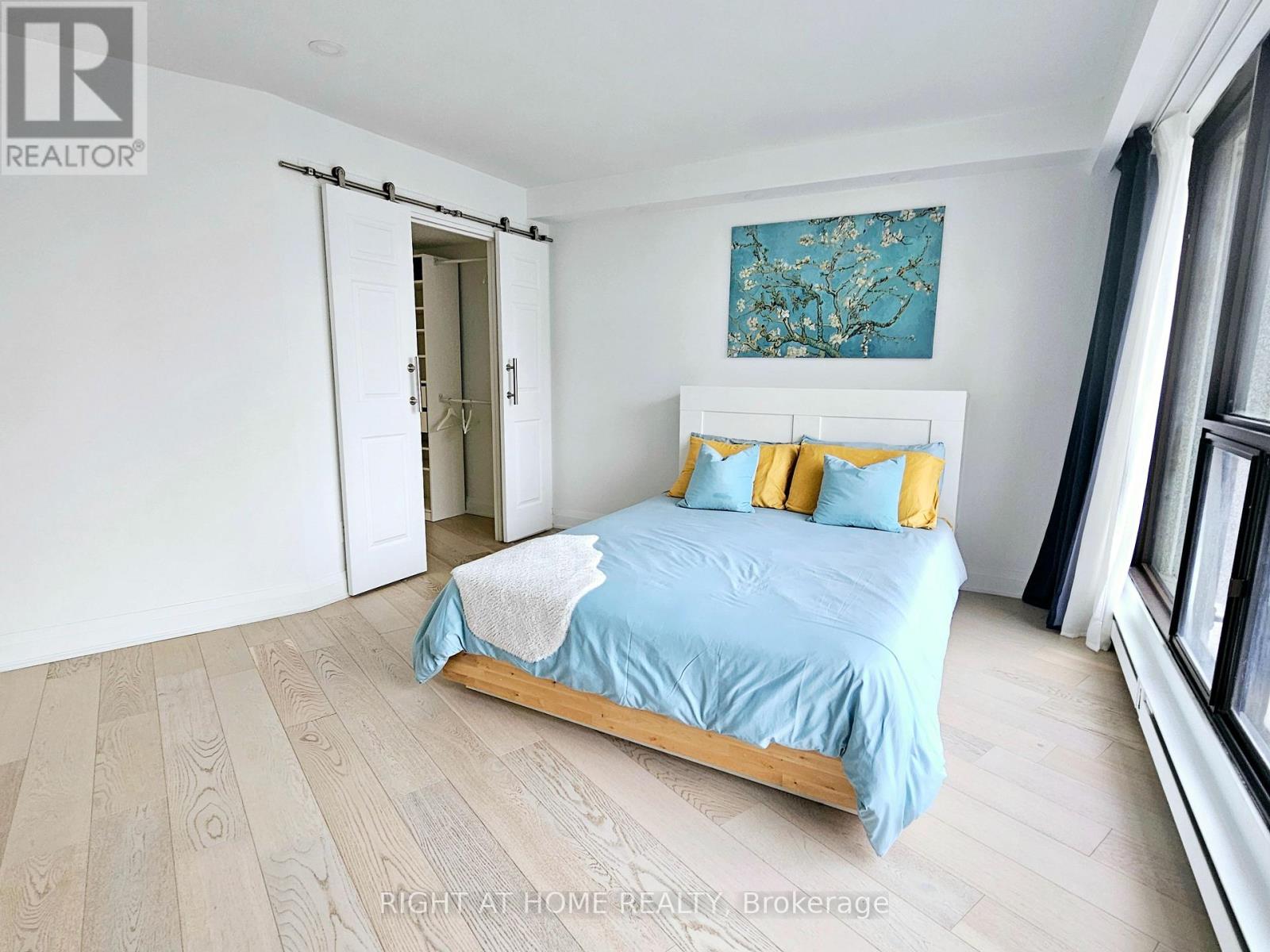 3306 - 65 Harbour Square, Toronto, Ontario  M5J 2L4 - Photo 8 - C13226146