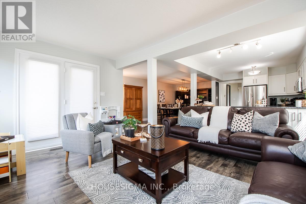 27 Staples Avenue, Clarington, Ontario  L1E 3H3 - Photo 13 - E13226144