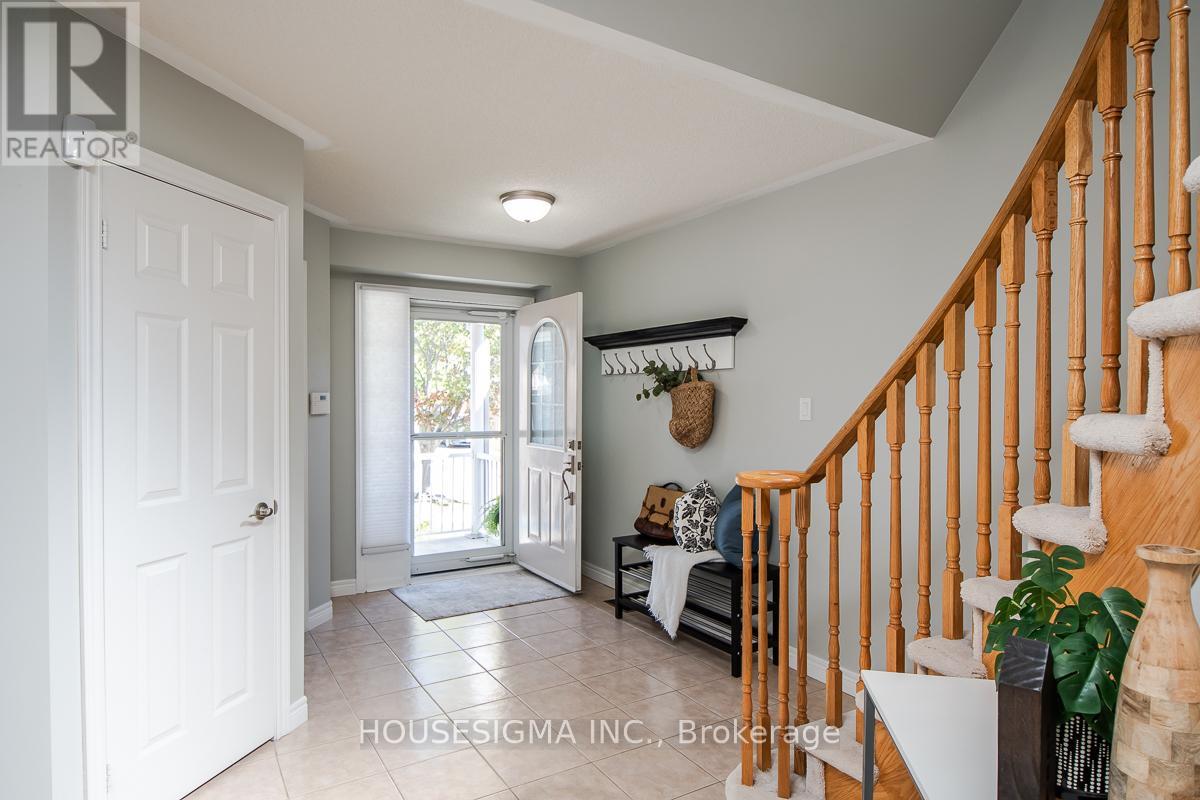27 Staples Avenue, Clarington, Ontario  L1E 3H3 - Photo 4 - E13226144