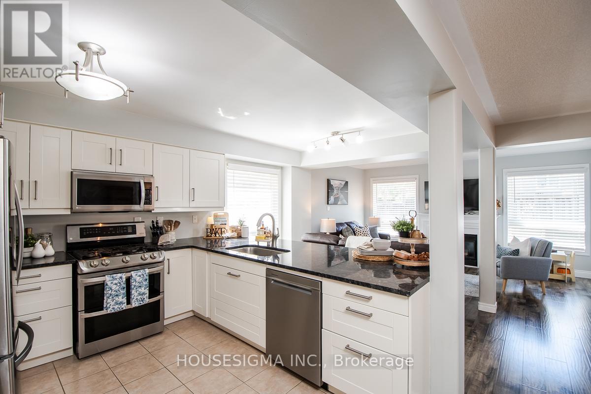 27 Staples Avenue, Clarington, Ontario  L1E 3H3 - Photo 5 - E13226144