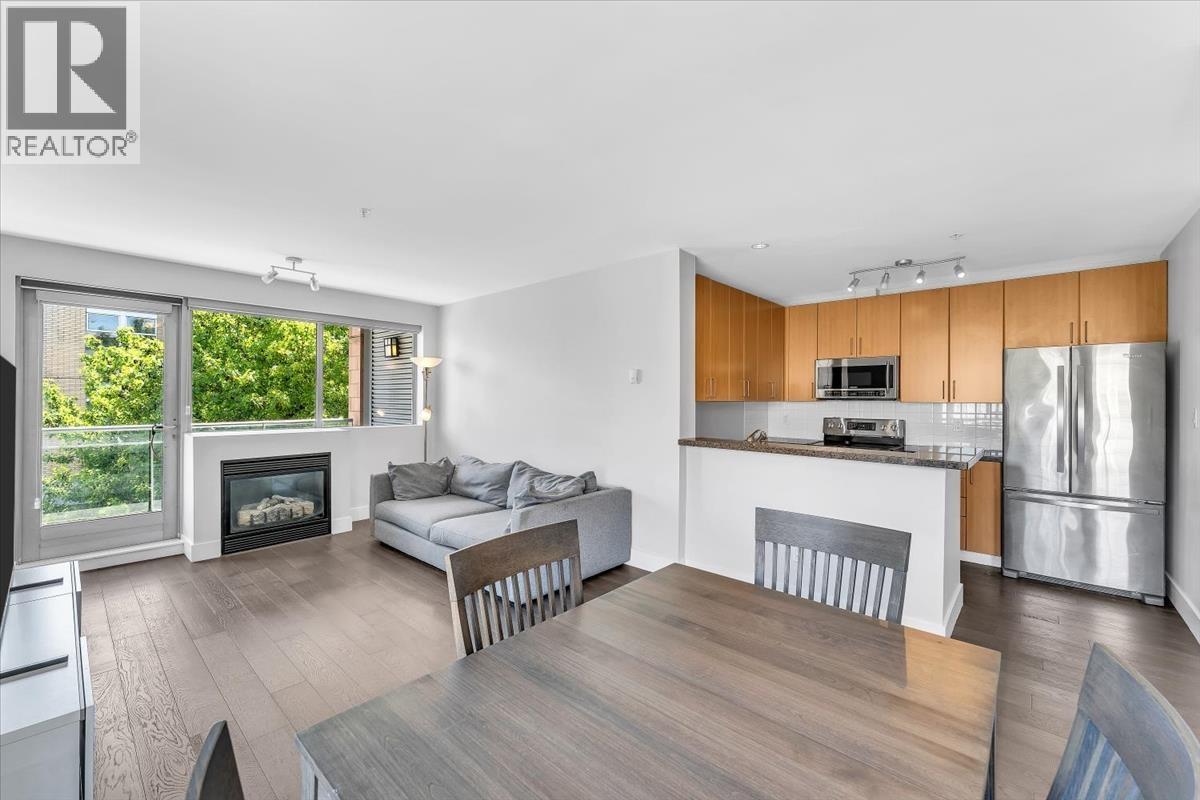 302 2680 Arbutus Street, Vancouver, British Columbia  V6J 5L8 - Photo 2 - R3130232