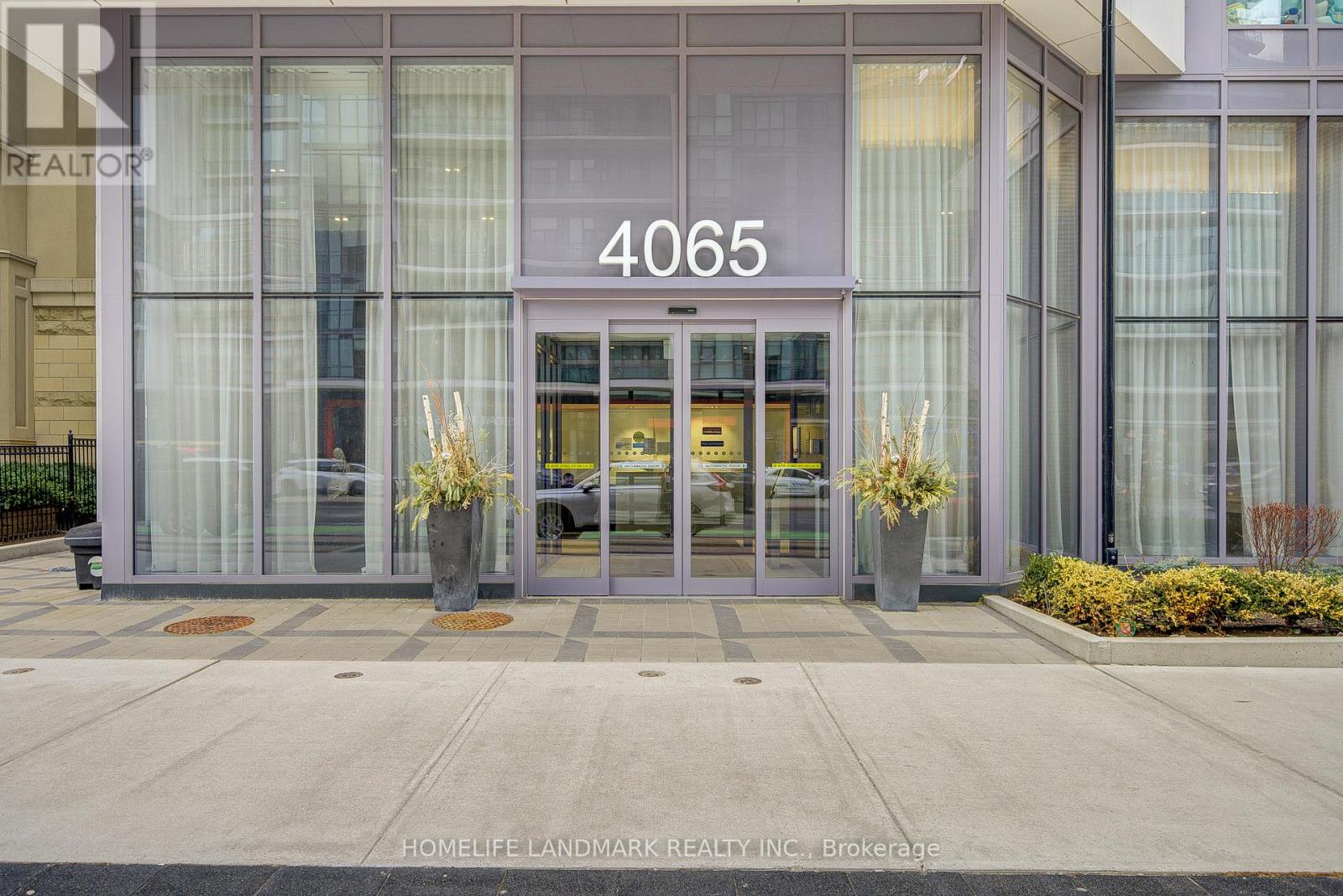 3901 - 4065 Confederation Parkway, Mississauga, Ontario  L5B 0L4 - Photo 3 - W13226154