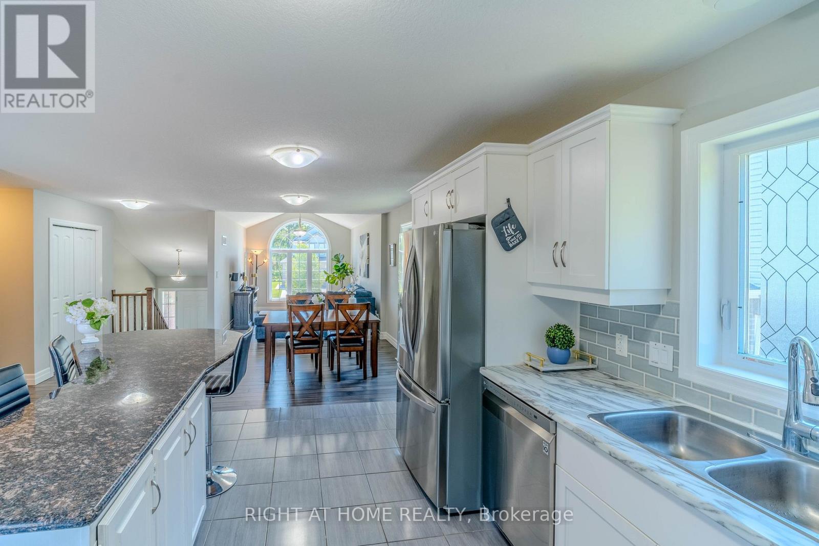 146 Jacob Street W, East Zorra-Tavistock, Ontario  N0B 2R0 - Photo 13 - X13226168