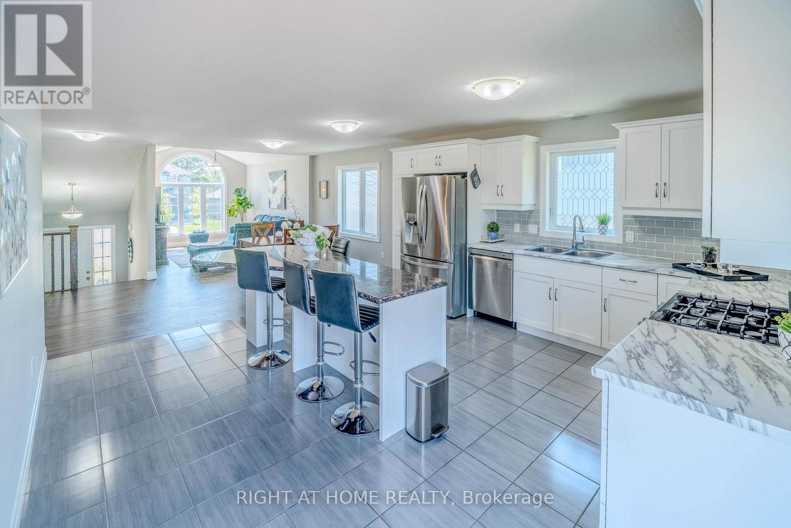 146 Jacob Street W, East Zorra-Tavistock, Ontario  N0B 2R0 - Photo 15 - X13226168