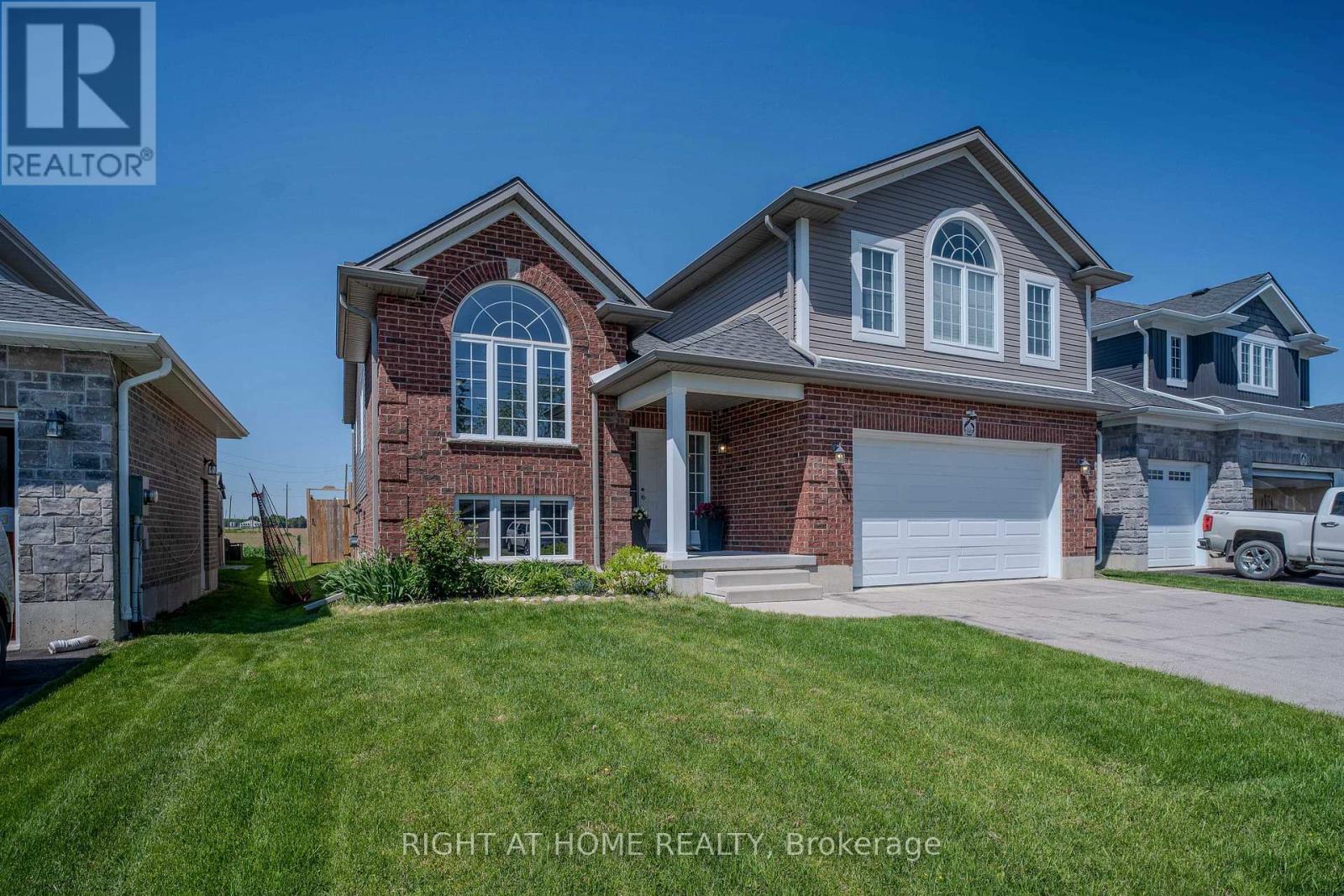 146 Jacob Street W, East Zorra-Tavistock, Ontario  N0B 2R0 - Photo 2 - X13226168