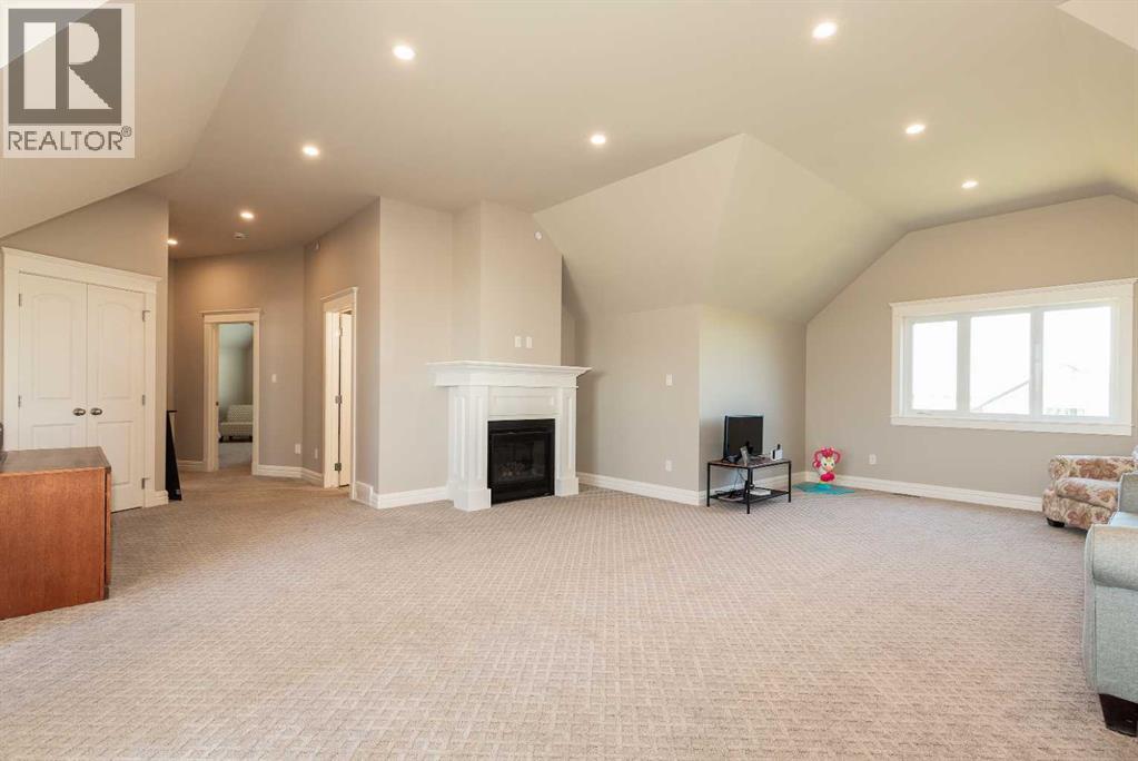 1 Edgemoor Way W, Lethbridge, Alberta T1J 5R6 - Photo 17 - A2298128