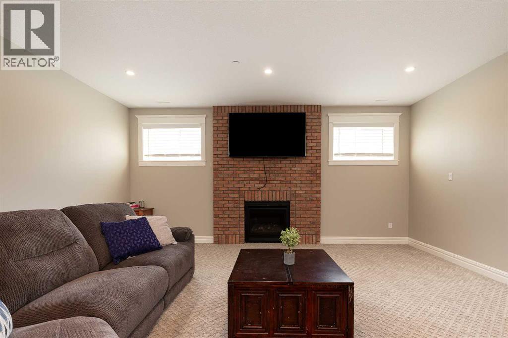 1 Edgemoor Way W, Lethbridge, Alberta T1J 5R6 - Photo 25 - A2298128