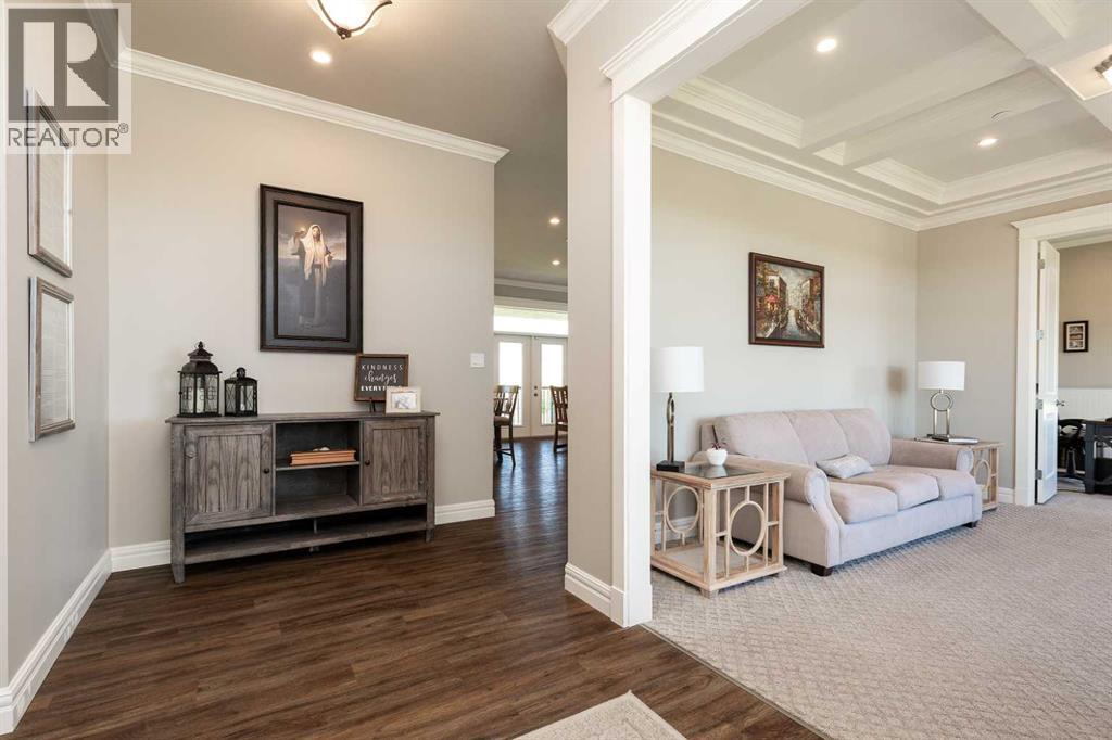 1 Edgemoor Way W, Lethbridge, Alberta T1J 5R6 - Photo 3 - A2298128