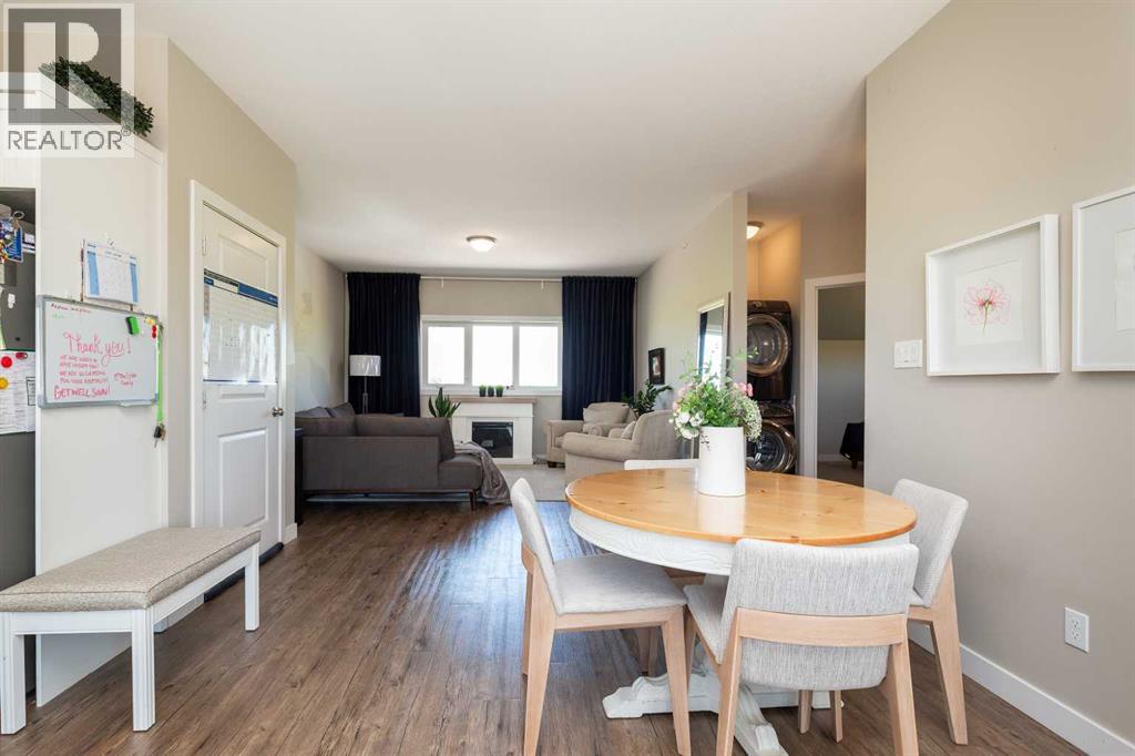 1 Edgemoor Way W, Lethbridge, Alberta T1J 5R6 - Photo 38 - A2298128