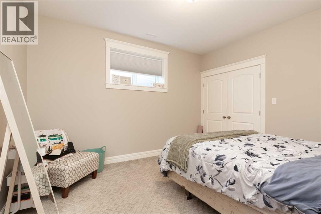 1 Edgemoor Way W, Lethbridge, Alberta T1J 5R6 - Photo 27 - A2298128
