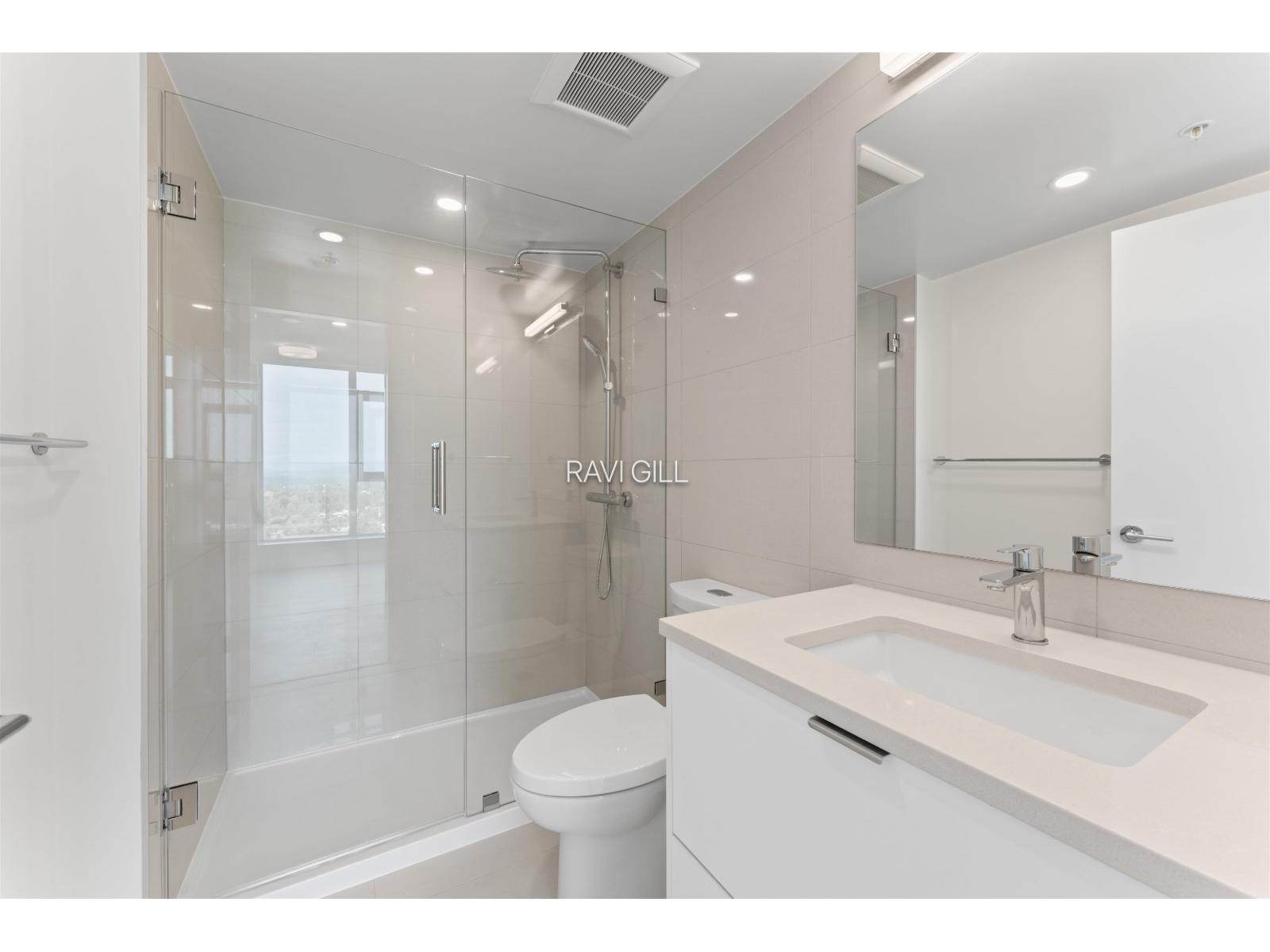 802 13675 107a Avenue, Surrey, British Columbia  V3T 0X3 - Photo 8 - R3130537