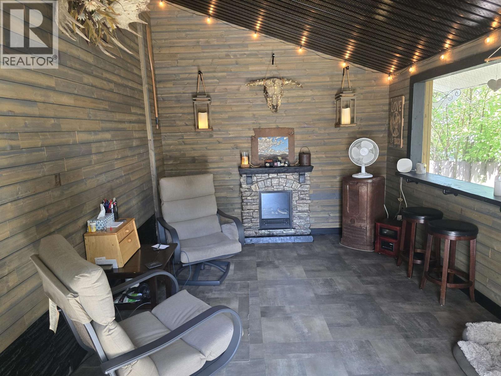 510 Perry Street, Quesnel, British Columbia  V2J 1N9 - Photo 3 - R3130329