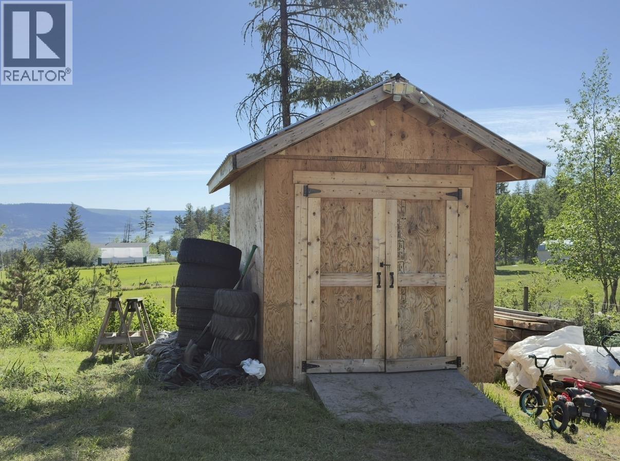 642 Hodgson Road, Williams Lake, British Columbia  V2G 3P9 - Photo 5 - R3130240