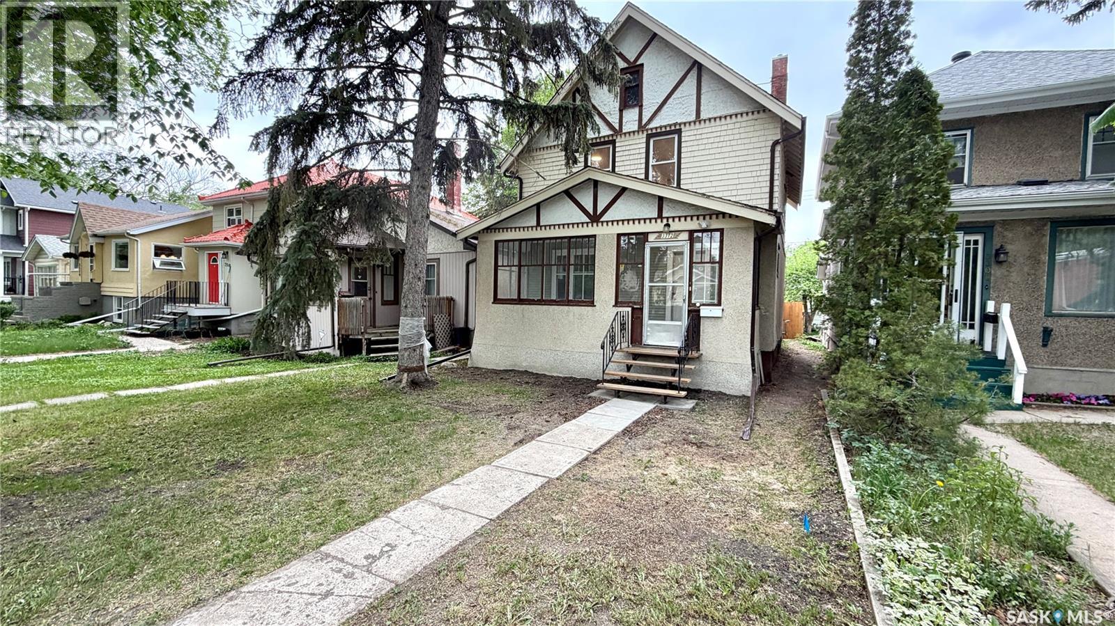 3312 Victoria Avenue, Regina, Saskatchewan  S4T 1L6 - Photo 1 - SK037757