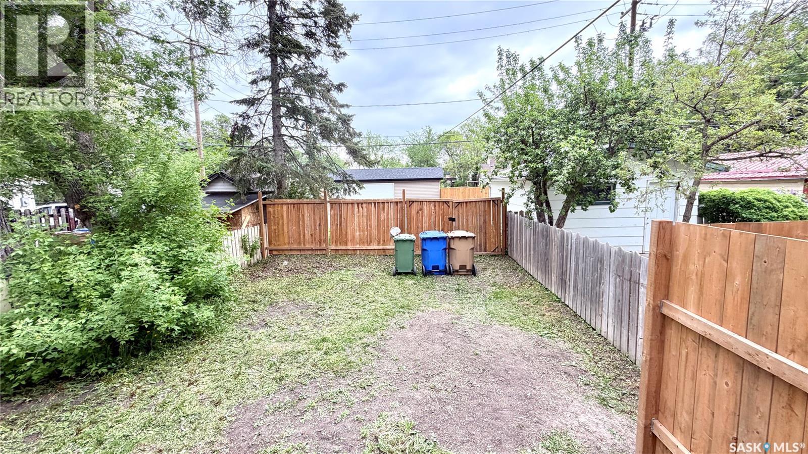 3312 Victoria Avenue, Regina, Saskatchewan  S4T 1L6 - Photo 3 - SK037757