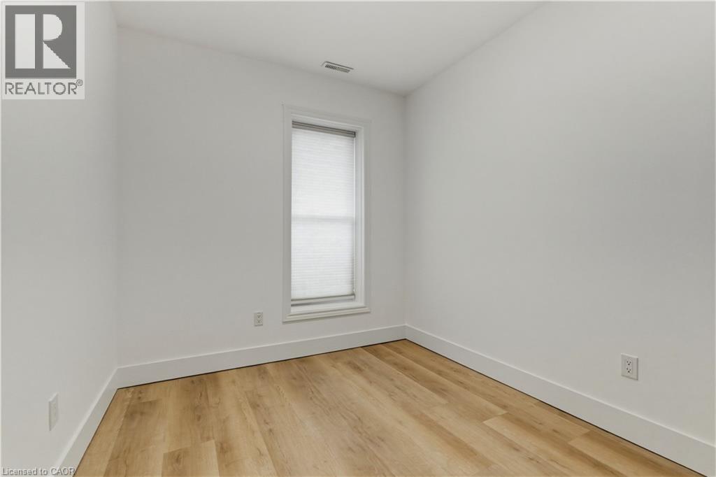 389 Dundas Street, Woodstock, Ontario  N4S 1B6 - Photo 13 - 40834874