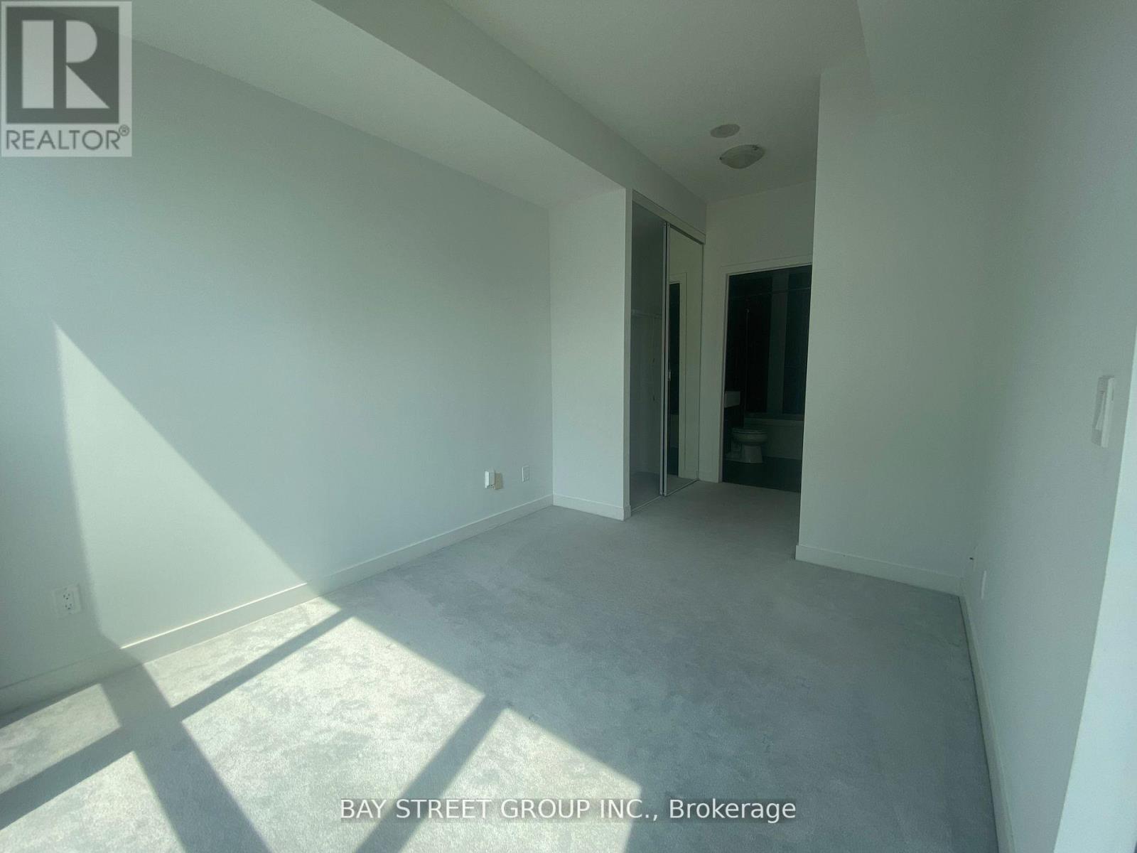 1010 - 770 Bay Street, Toronto, Ontario  M5G 0A6 - Photo 10 - C13226196