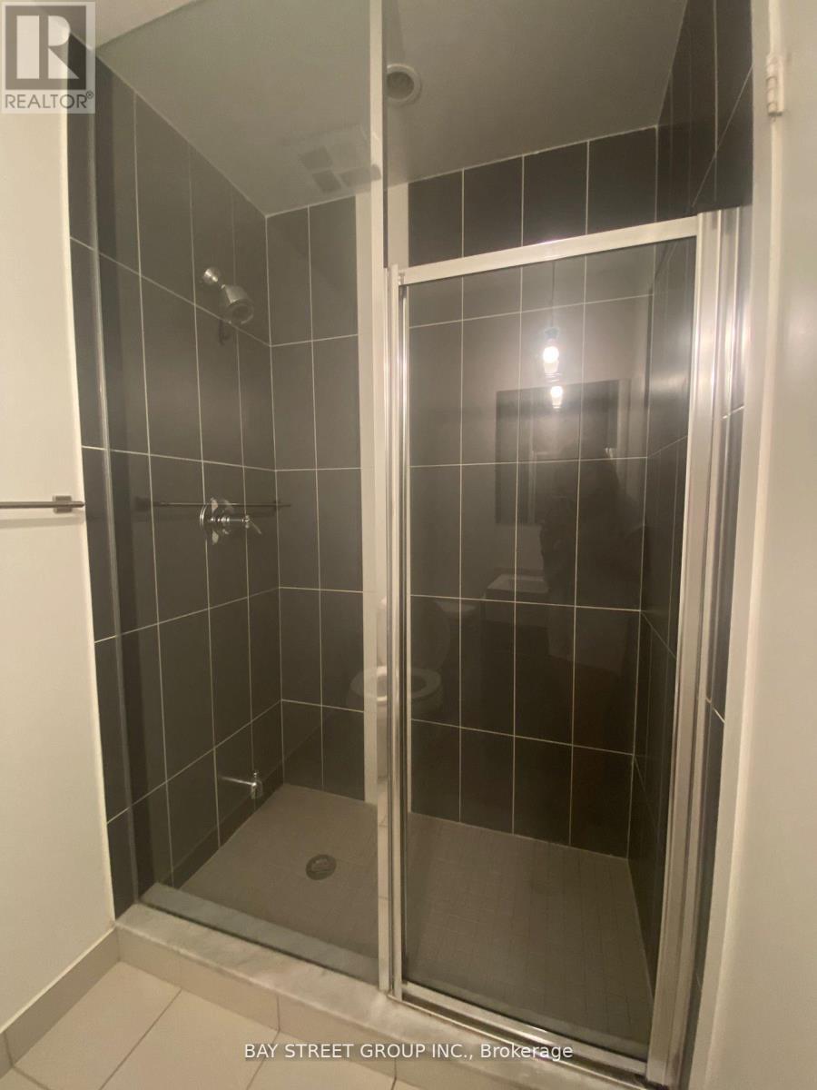 1010 - 770 Bay Street, Toronto, Ontario  M5G 0A6 - Photo 7 - C13226196
