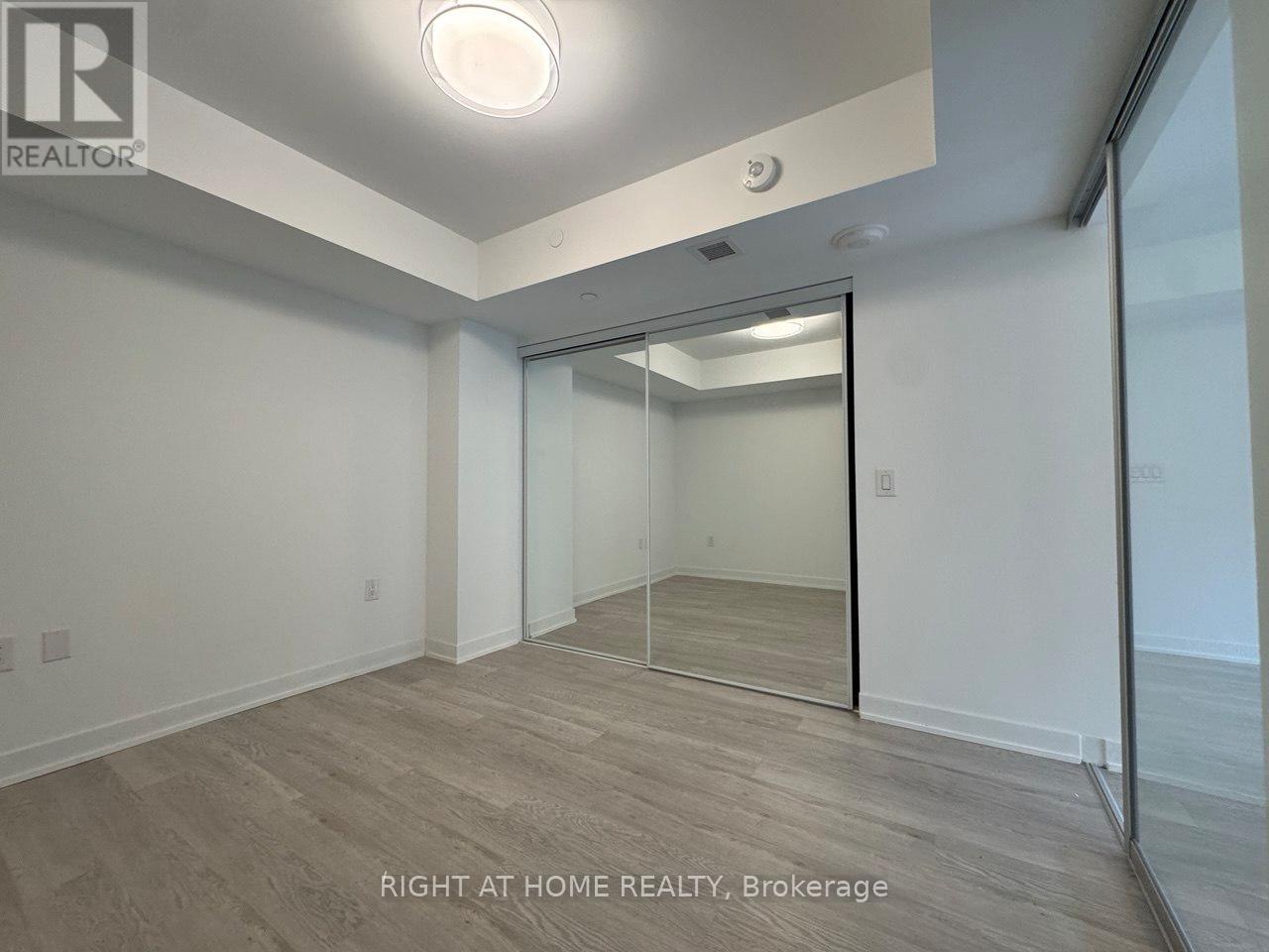224 - 3 Strathgowan Avenue, Toronto, Ontario  M4N 1B8 - Photo 8 - C13226316