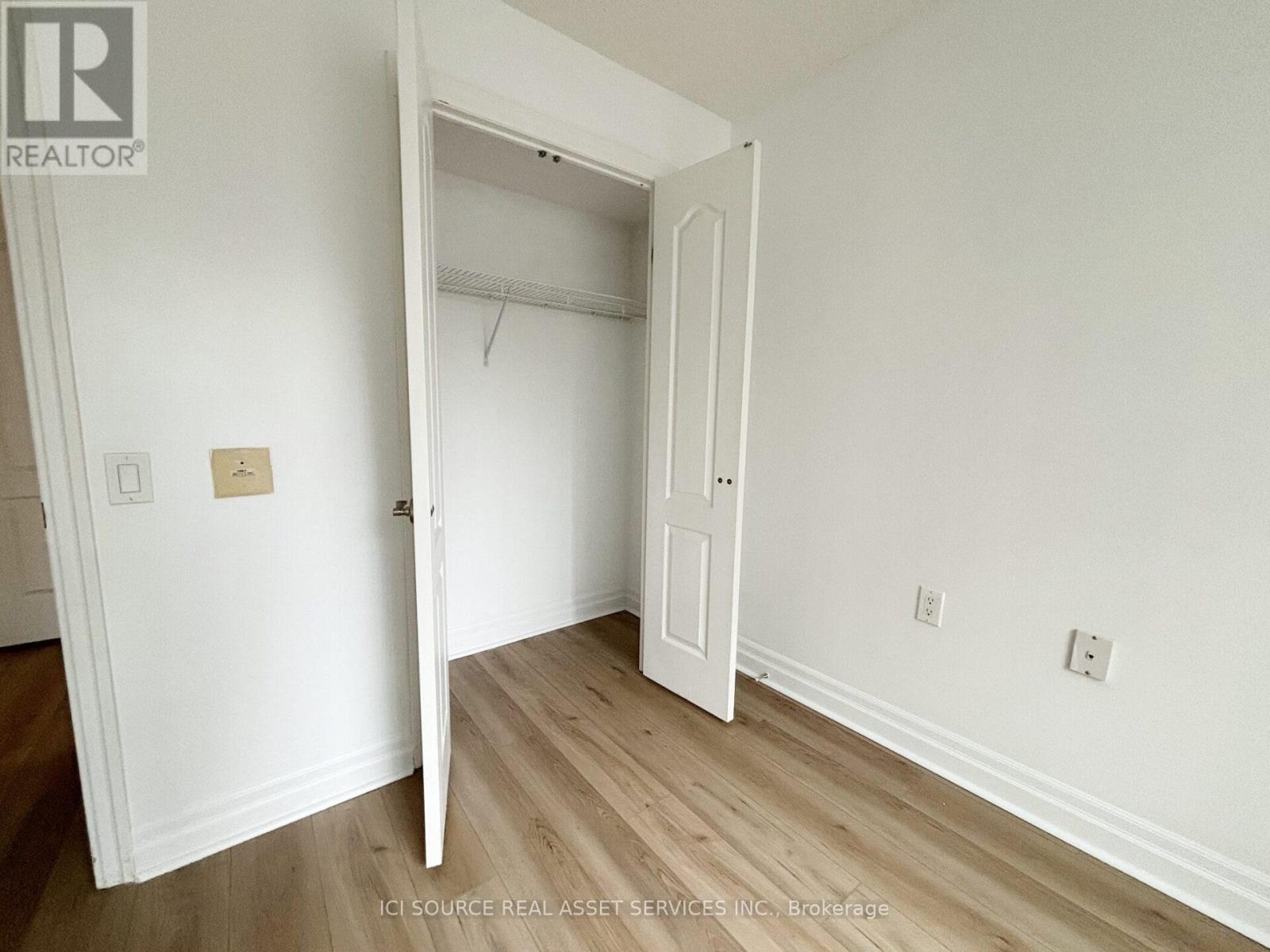 206 - 21 Hillcrest Avenue, Toronto, Ontario  M2N 7K2 - Photo 3 - C13226326