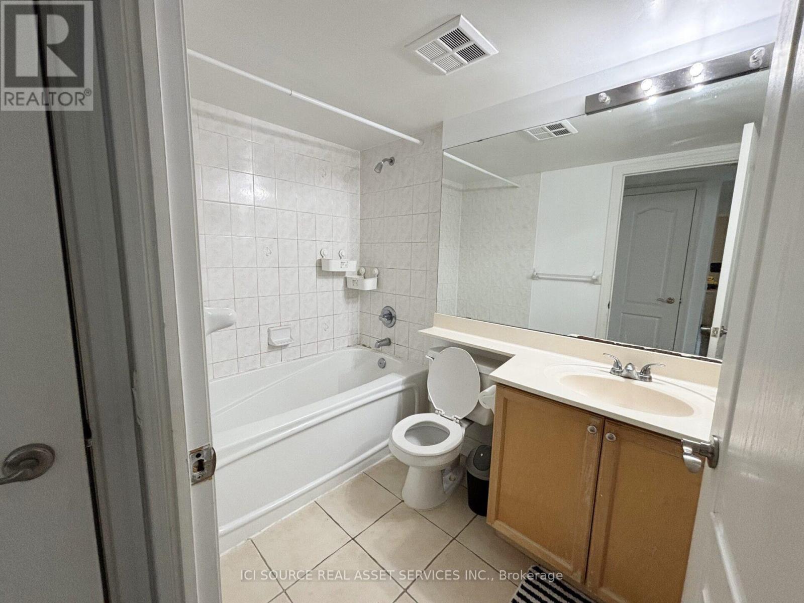 206 - 21 Hillcrest Avenue, Toronto, Ontario  M2N 7K2 - Photo 4 - C13226326