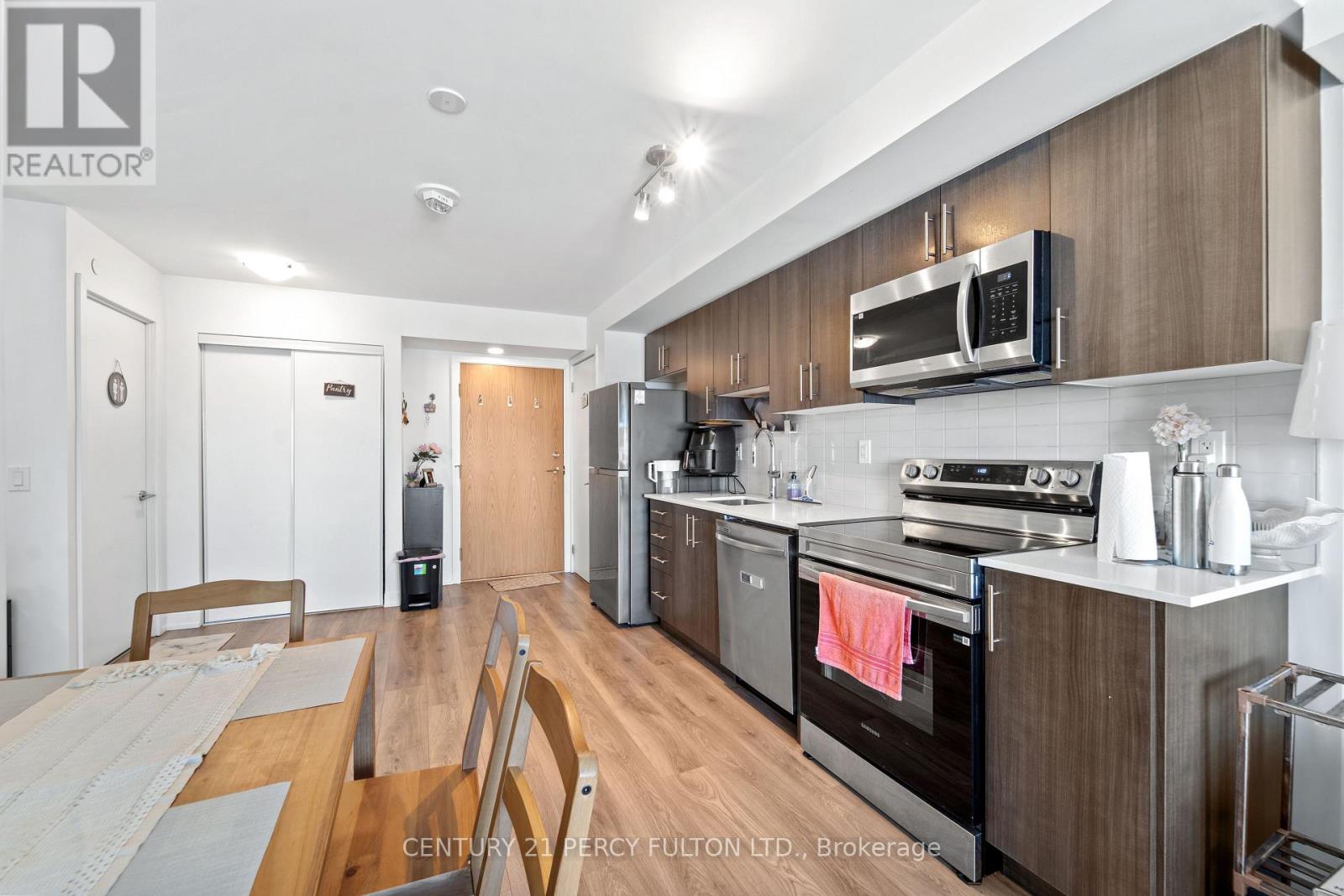 2201 - 1435 Celebration Drive, Pickering, Ontario  L1W 0C4 - Photo 11 - E13226302