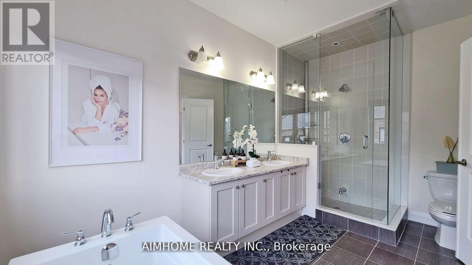 45 Duncombe Lane, Richmond Hill, Ontario  L4C 0Z9 - Photo 12 - N13226250