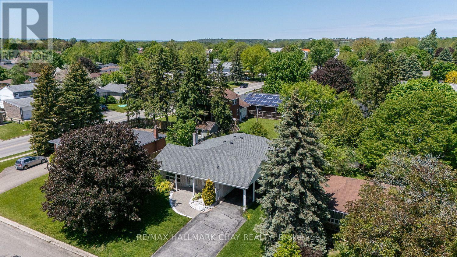 49 COLBECK CRESCENT, New Tecumseth, Ontario