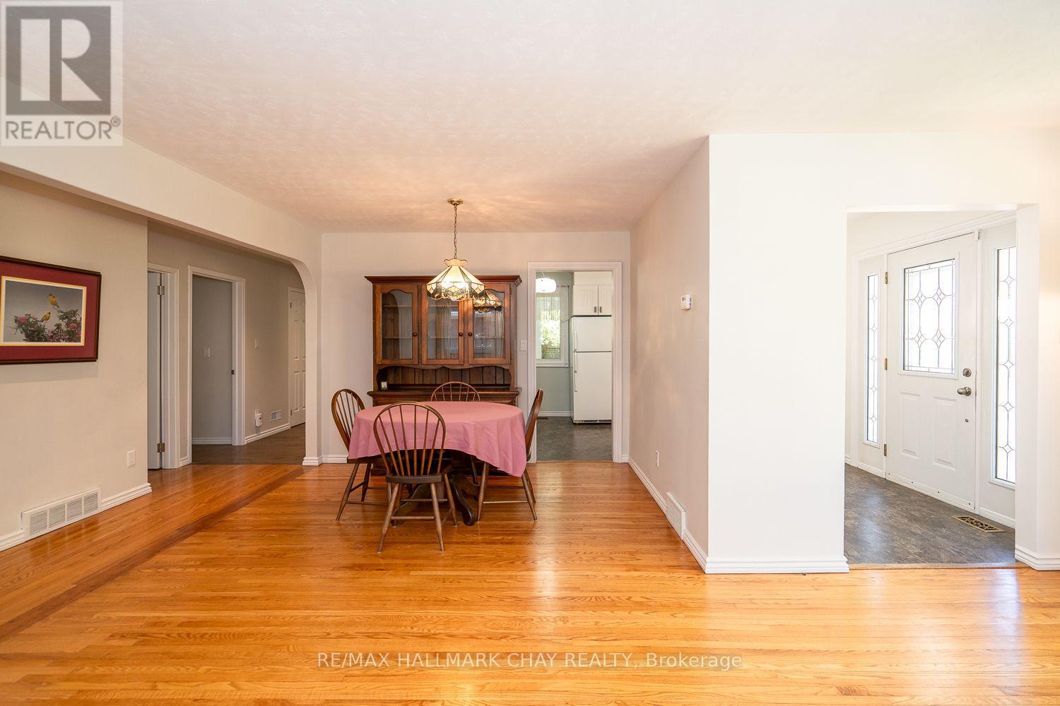49 Colbeck Crescent, New Tecumseth, Ontario  L9R 1B7 - Photo 12 - N13226282