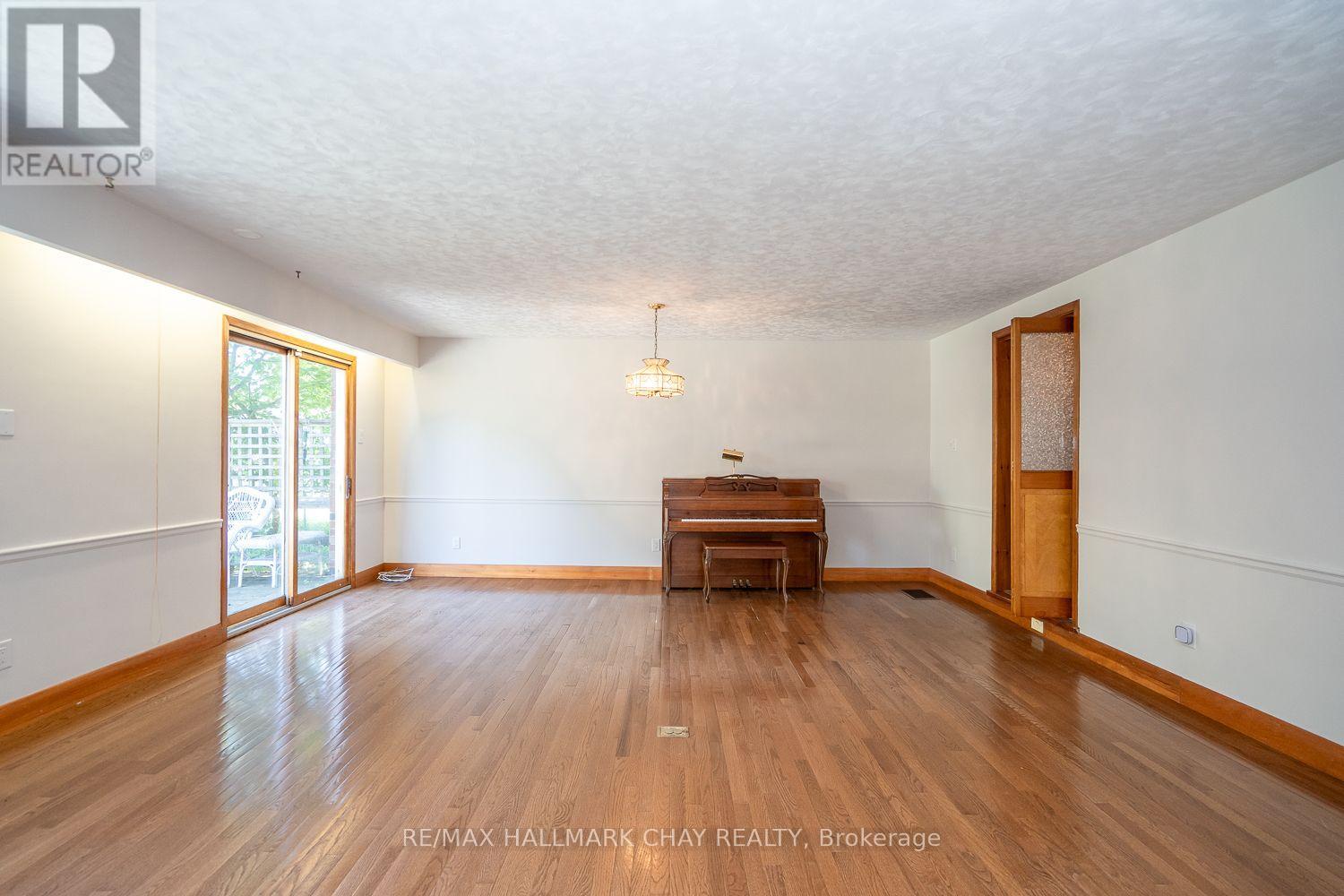 43 Church Street S, New Tecumseth, Ontario  L9R 1G9 - Photo 16 - N13226284