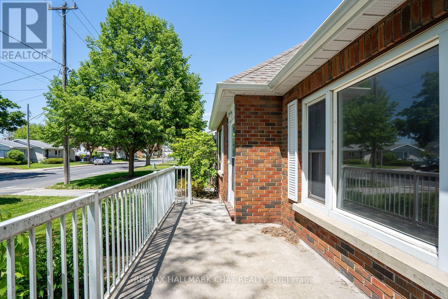 43 Church Street S, New Tecumseth, Ontario  L9R 1G9 - Photo 7 - N13226284