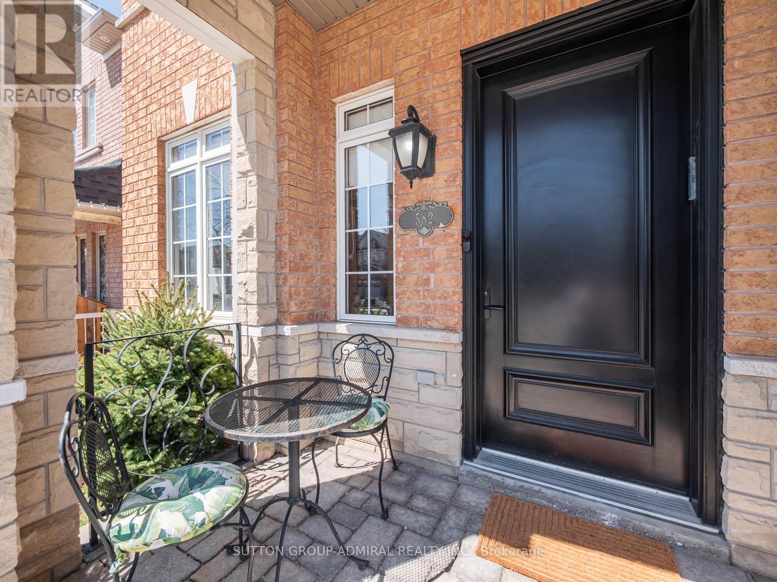 582 Summeridge Drive, Vaughan, Ontario L4J 9J1 - Photo 3 - N13226308