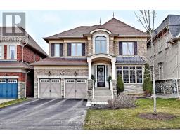 95 VINES PLACE, Aurora, Ontario