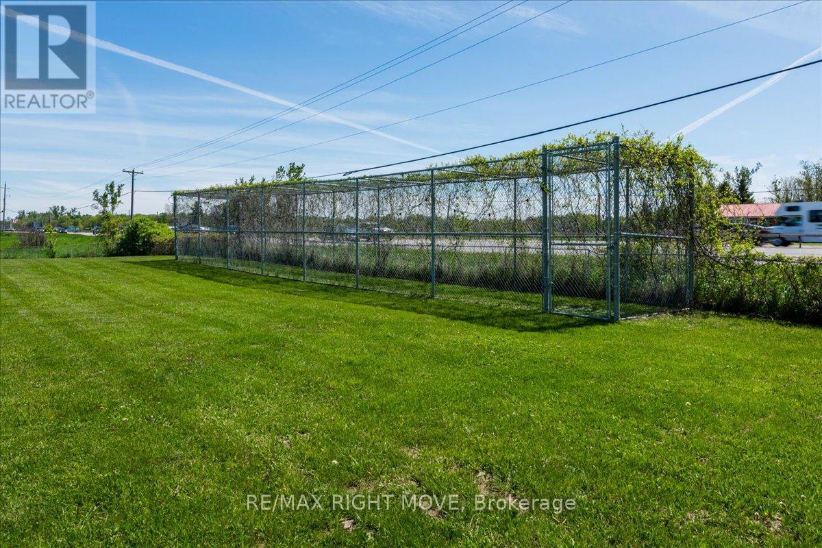 3569 Brennan Line, Severn (West Shore), Ontario  L3V 6H3 - Photo 30 - S13226306