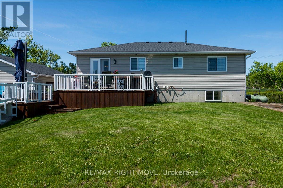 3569 Brennan Line, Severn (West Shore), Ontario  L3V 6H3 - Photo 34 - S13226306