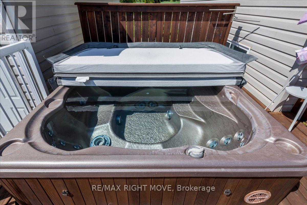 3569 Brennan Line, Severn (West Shore), Ontario  L3V 6H3 - Photo 39 - S13226306