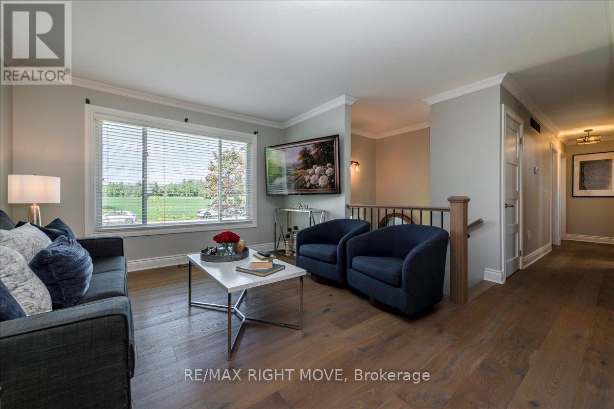 3569 Brennan Line, Severn (West Shore), Ontario  L3V 6H3 - Photo 4 - S13226306