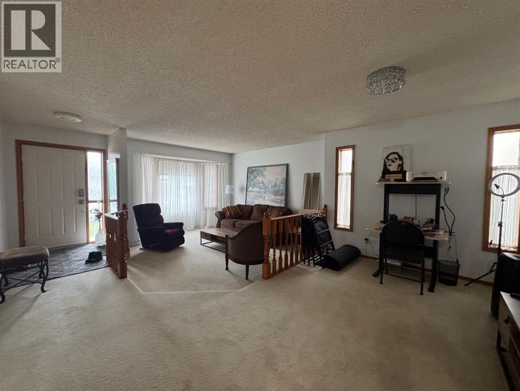 16 Hermary Street, Red Deer, Alberta  T4N 6E7 - Photo 10 - A2316593