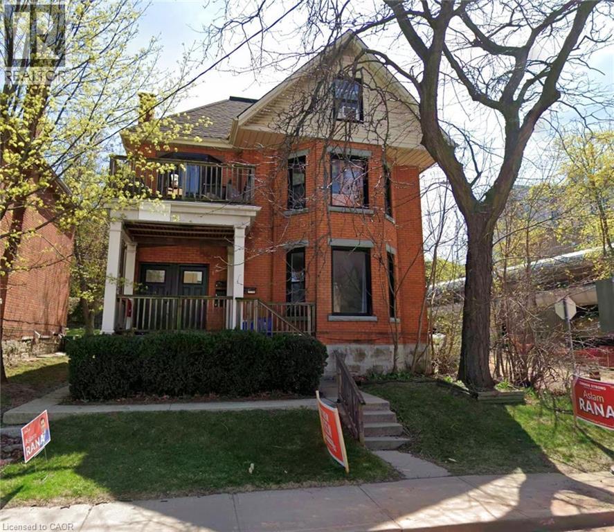 16 ST. JOSEPH'S Drive Unit# 3