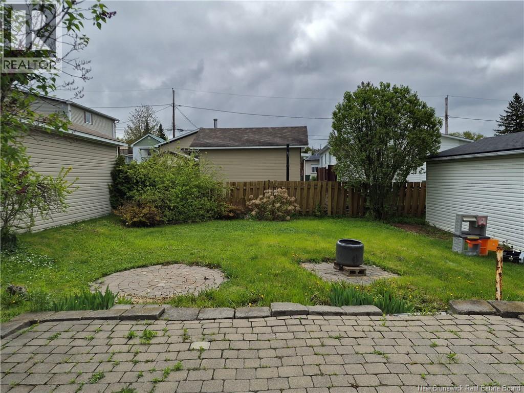 115 46th Ave, Edmundston, New Brunswick  E3V 3B7 - Photo 9 - NB140844