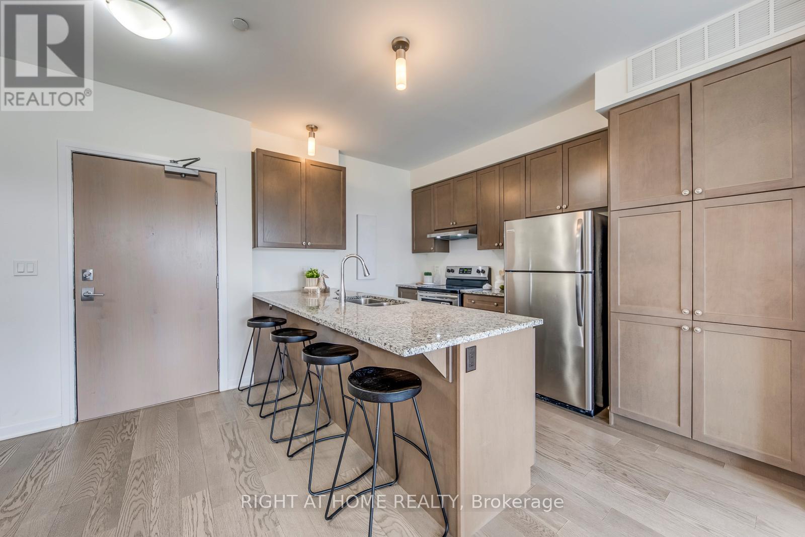 215 - 3028 Creekshore Common, Oakville, Ontario  L6M 5K6 - Photo 14 - W13226212