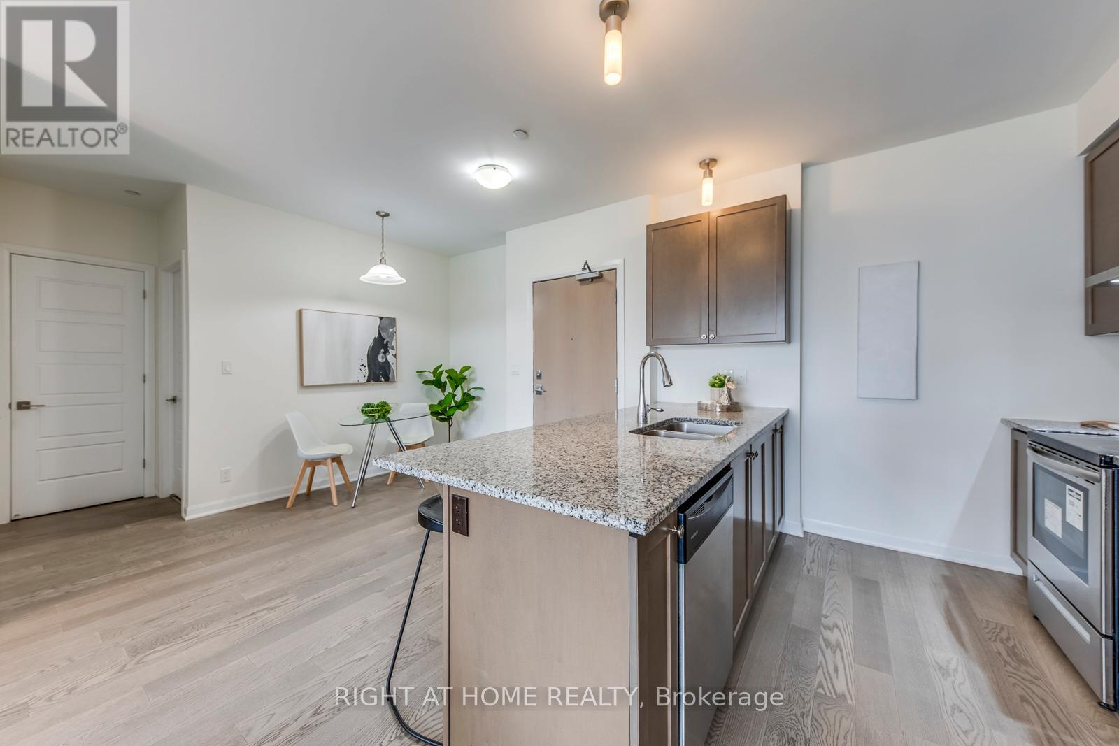 215 - 3028 Creekshore Common, Oakville, Ontario  L6M 5K6 - Photo 15 - W13226212
