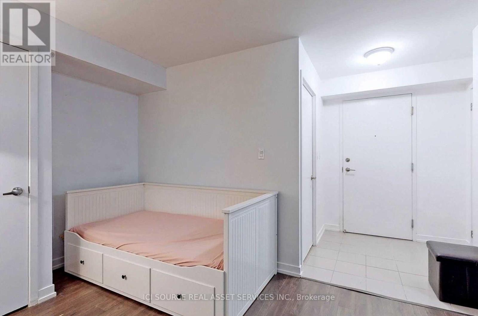 113 - 816 Lansdowne Avenue, Toronto, Ontario  M6H 4K6 - Photo 10 - W13226286