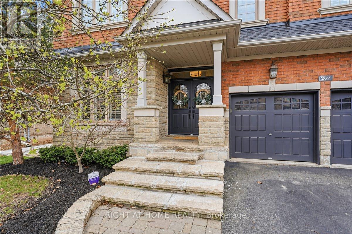 262 Nautical Boulevard, Oakville, Ontario  L6L 0B9 - Photo 2 - W13226294