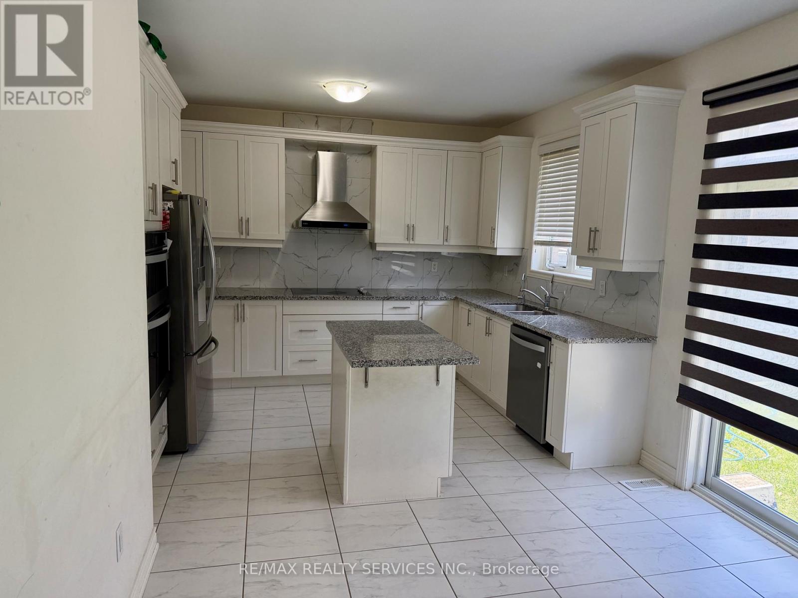 41 Oconnor Crescent, Brampton, Ontario  L7A 5A6 - Photo 11 - W13226314