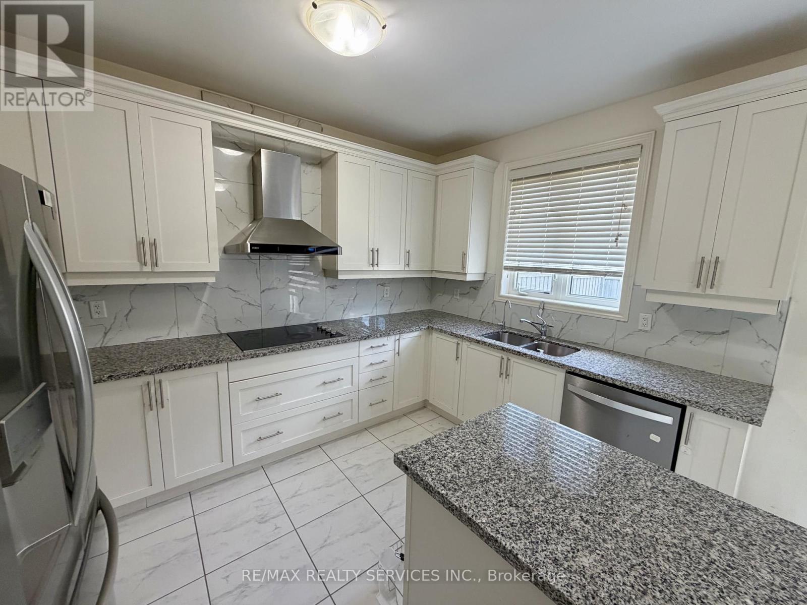 41 Oconnor Crescent, Brampton, Ontario  L7A 5A6 - Photo 14 - W13226314