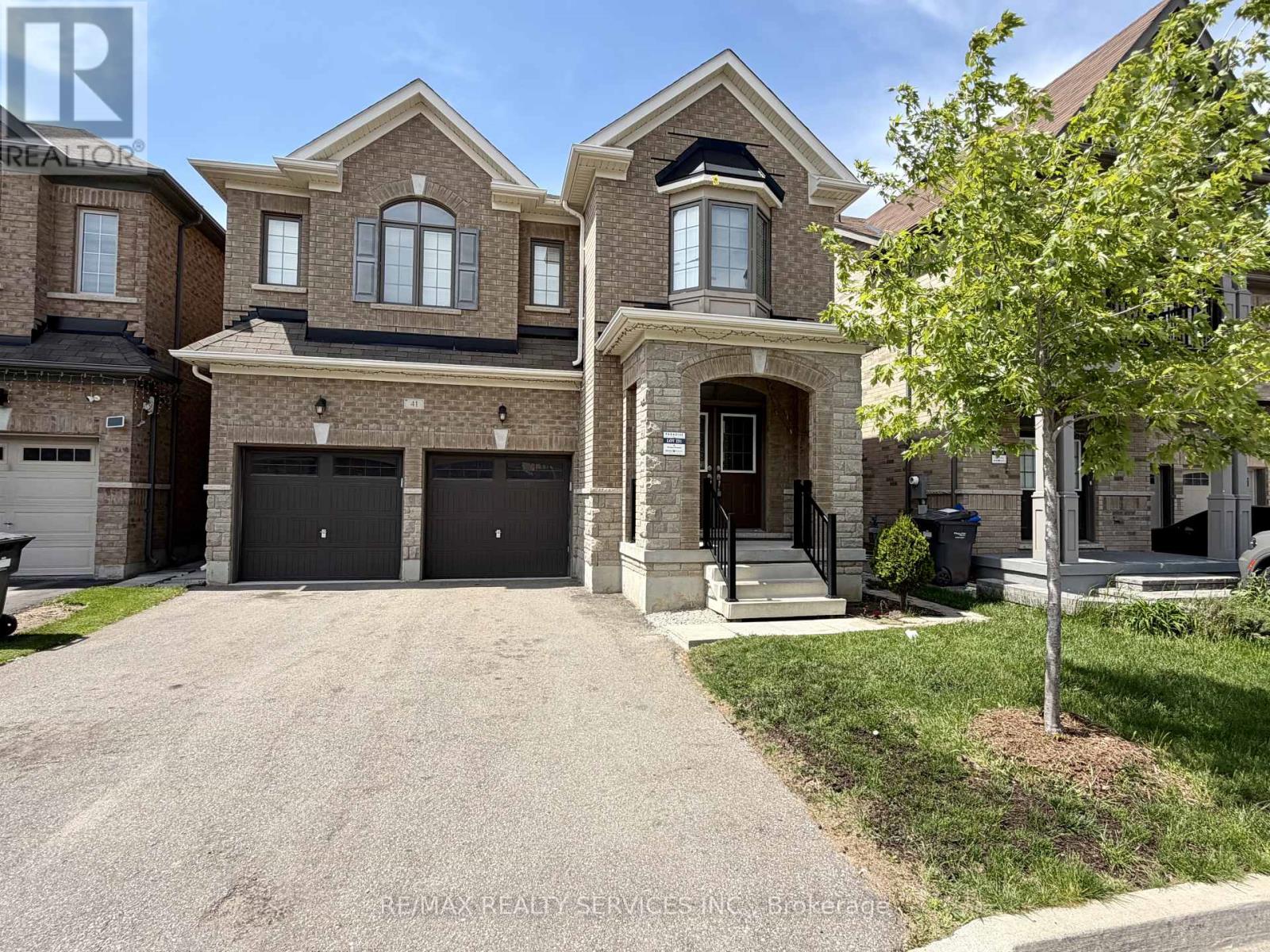 41 Oconnor Crescent, Brampton, Ontario  L7A 5A6 - Photo 2 - W13226314
