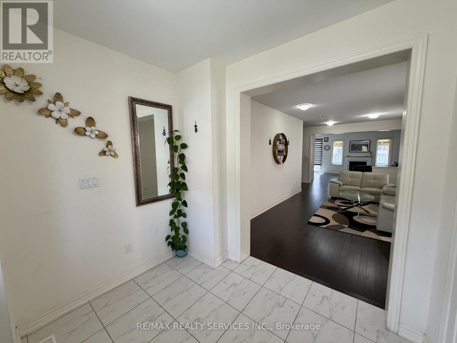41 Oconnor Crescent, Brampton, Ontario  L7A 5A6 - Photo 4 - W13226314